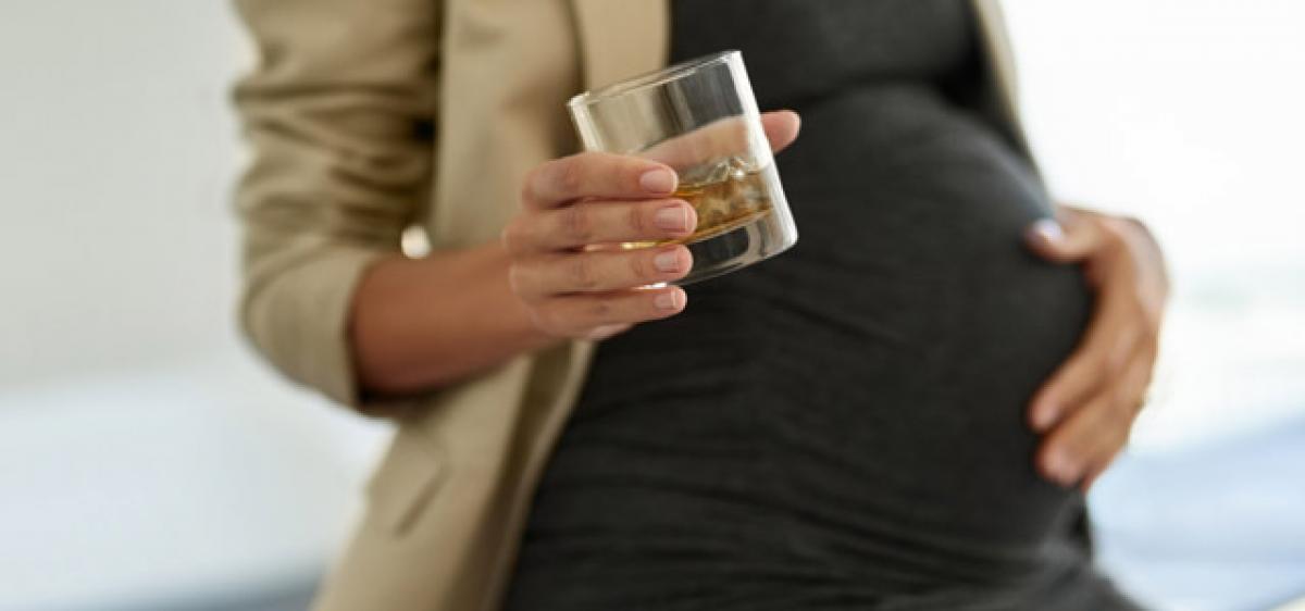 Drinking in pregnancy changes babies faces