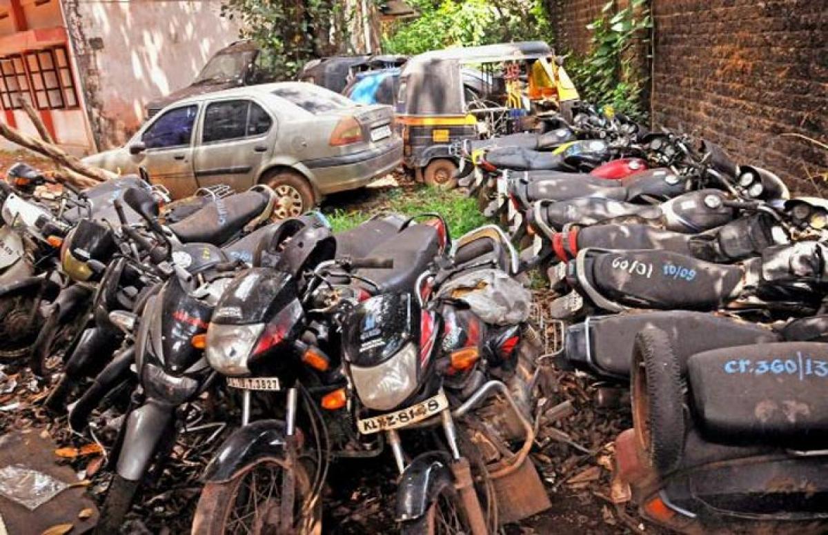 Auction of unidentified vehicles on May 30