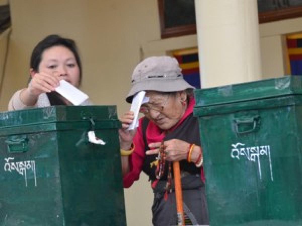 Tibetan exiles vote to elect PM