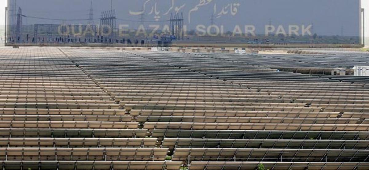 Pakistan setting up worlds largest 1,000 MW solar park