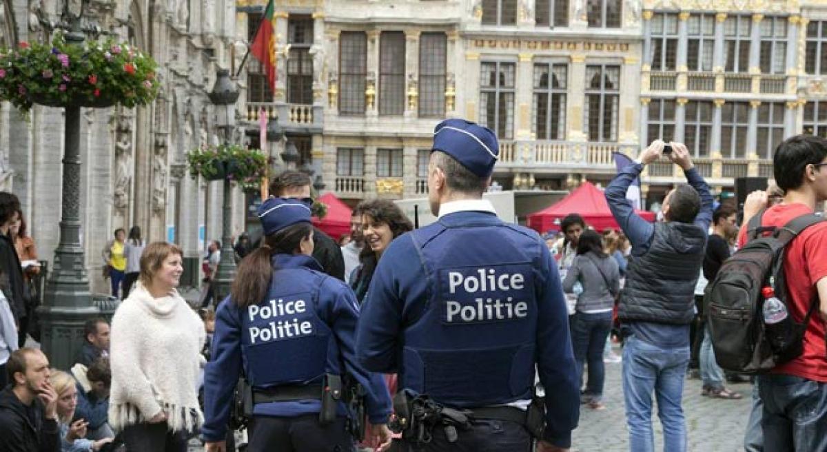 Two detained in Belgium in anti-terror raids