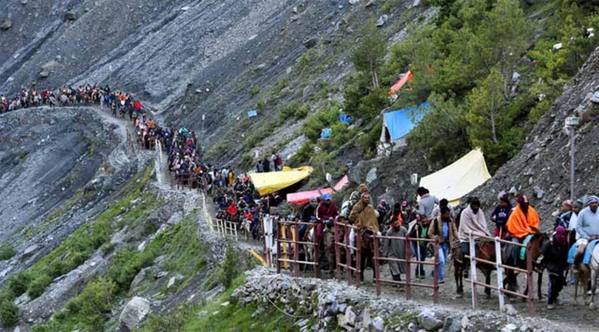 Landslide blocks highway, Amarnath yatra suspended