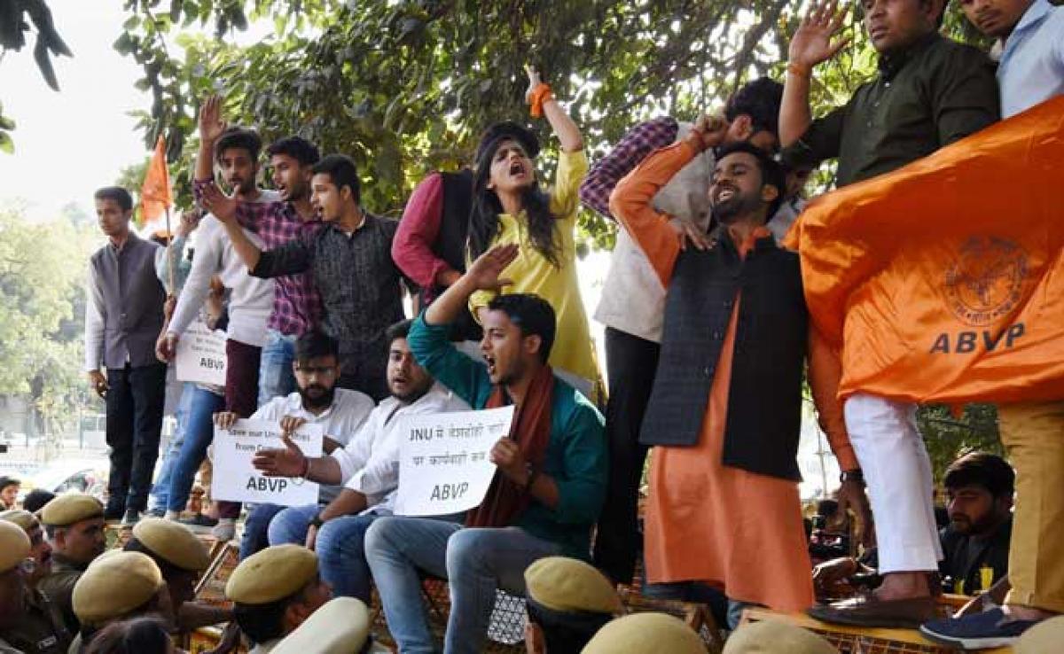 ABVP Activists Protest Outside Delhi Police Headquarters, Demand Charges Against 3 JNU Students