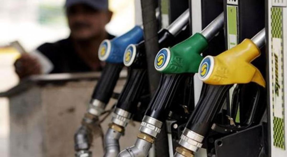 How one can track fuel price changes