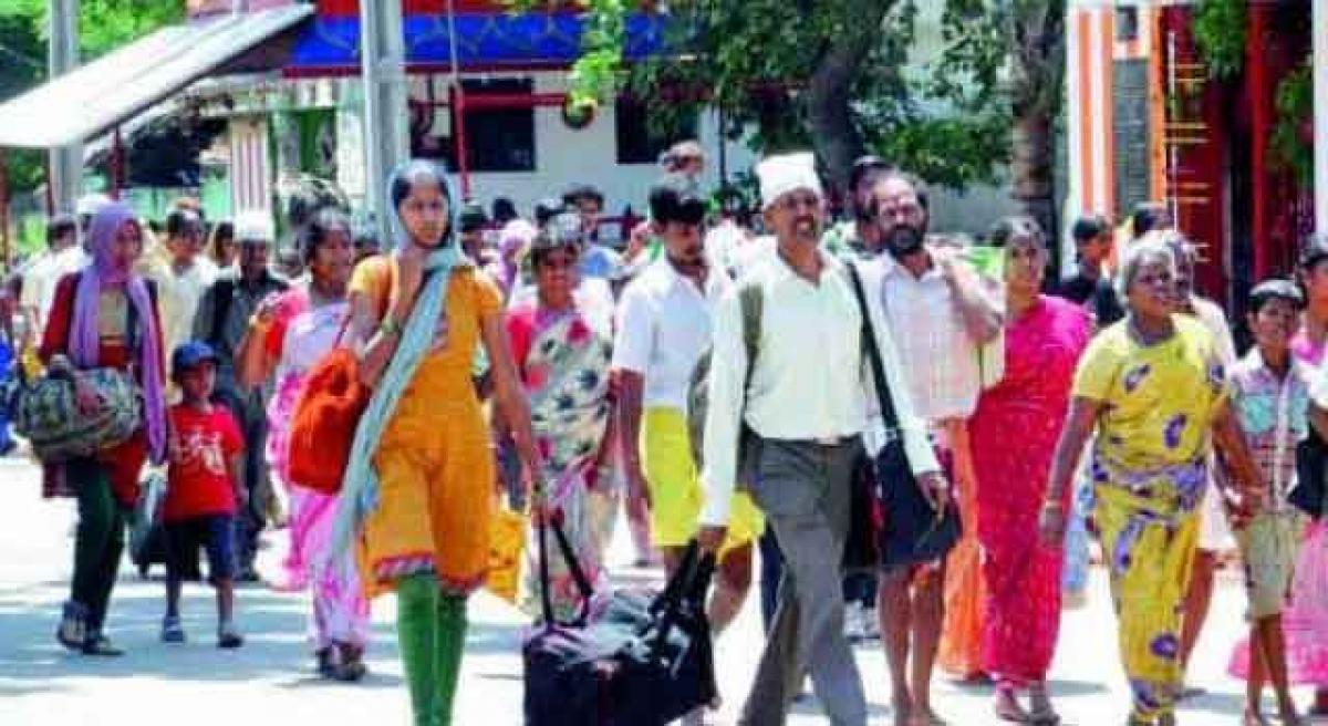 Stranded Telugu pilgrims rescued