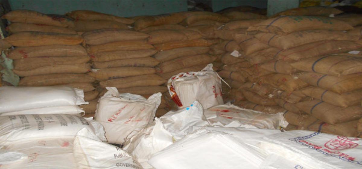 PDS rice worth 4 lakh seized