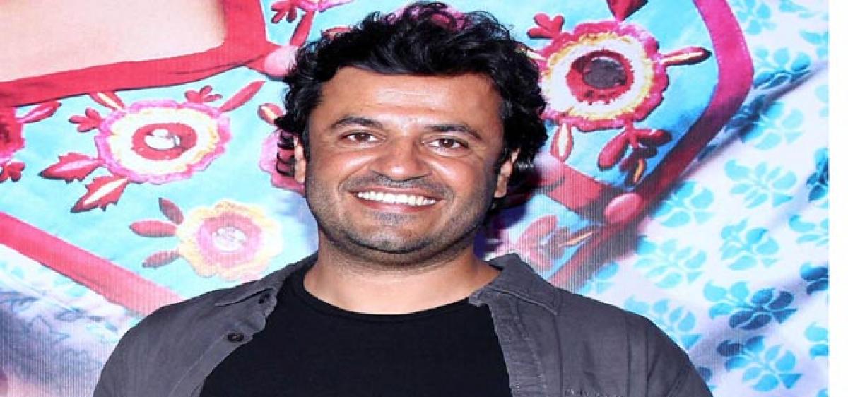 Bahl to direct Indo-French film