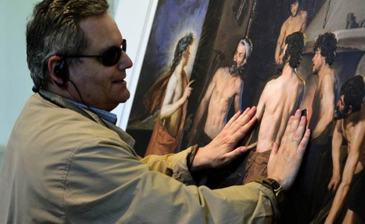 Spanish Museums Invite Blind to Touch Masterpieces