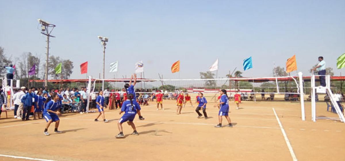 Inter-district volley ball tourney begins