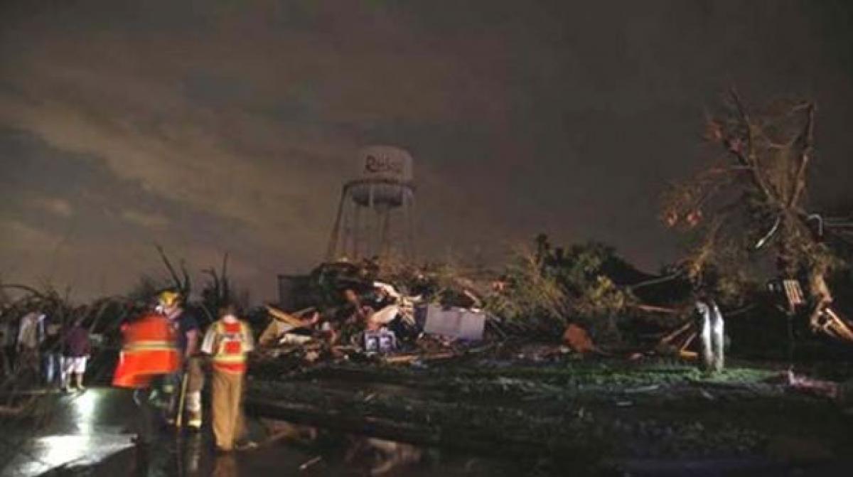 Death toll rises as tornados, storms strike southern US