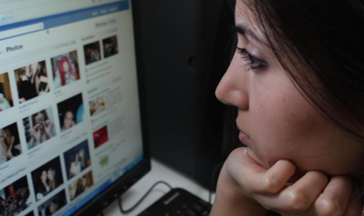 Study finds Facebook makes us sad, unhealthy