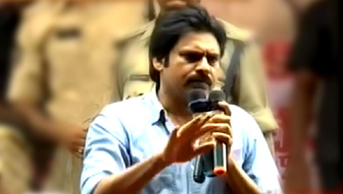 Pawan Kalyan examines agriculture lands in Undavalli village