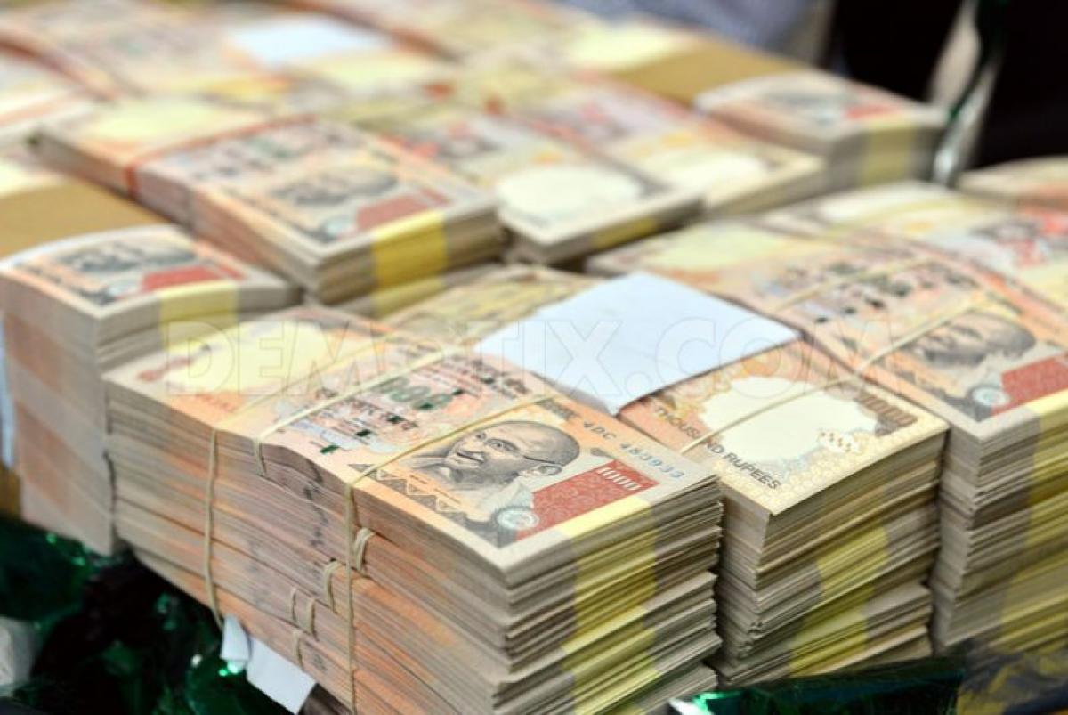 Rs 14 lakh unaccounted cash seized in Nashik