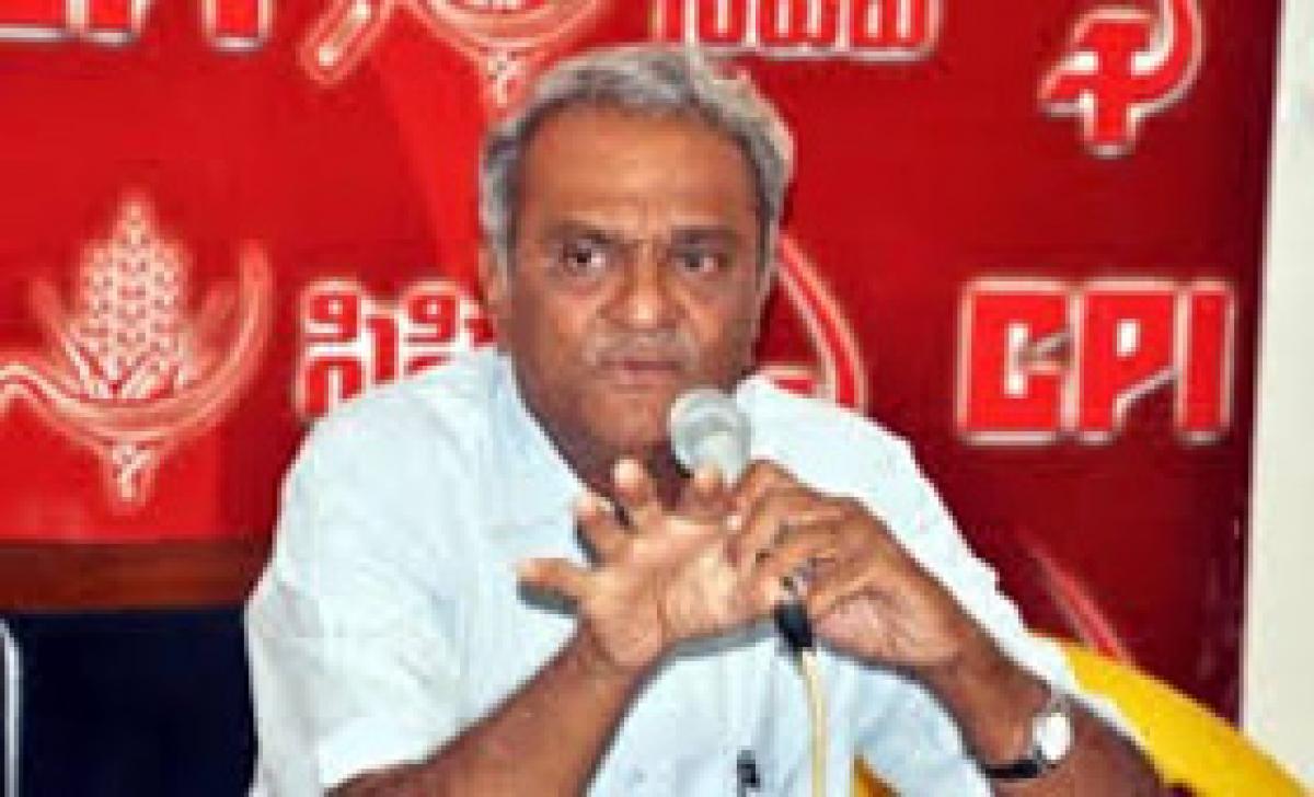 CPI flays TS, AP govts for failing to resolve sanitation workers’ strike