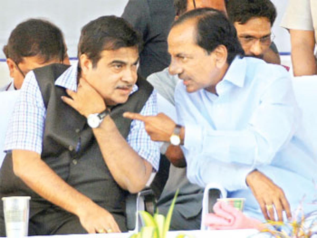 Gadkari announces 41K cr for Telangana roads