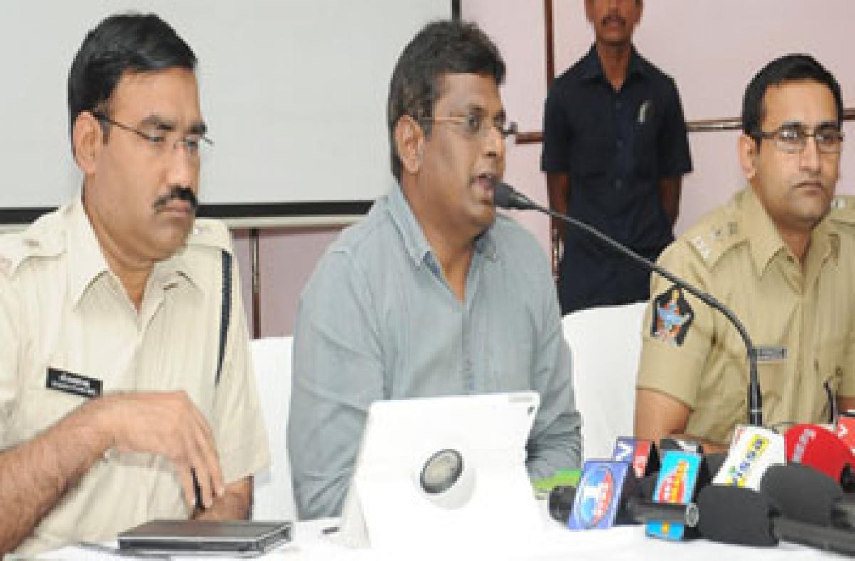 Focus on resolving public grievances: IG to cops