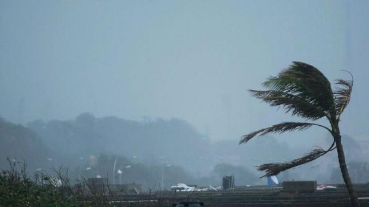 Cyclone Vardah: Rains lash TN coastal districts, Army on alert