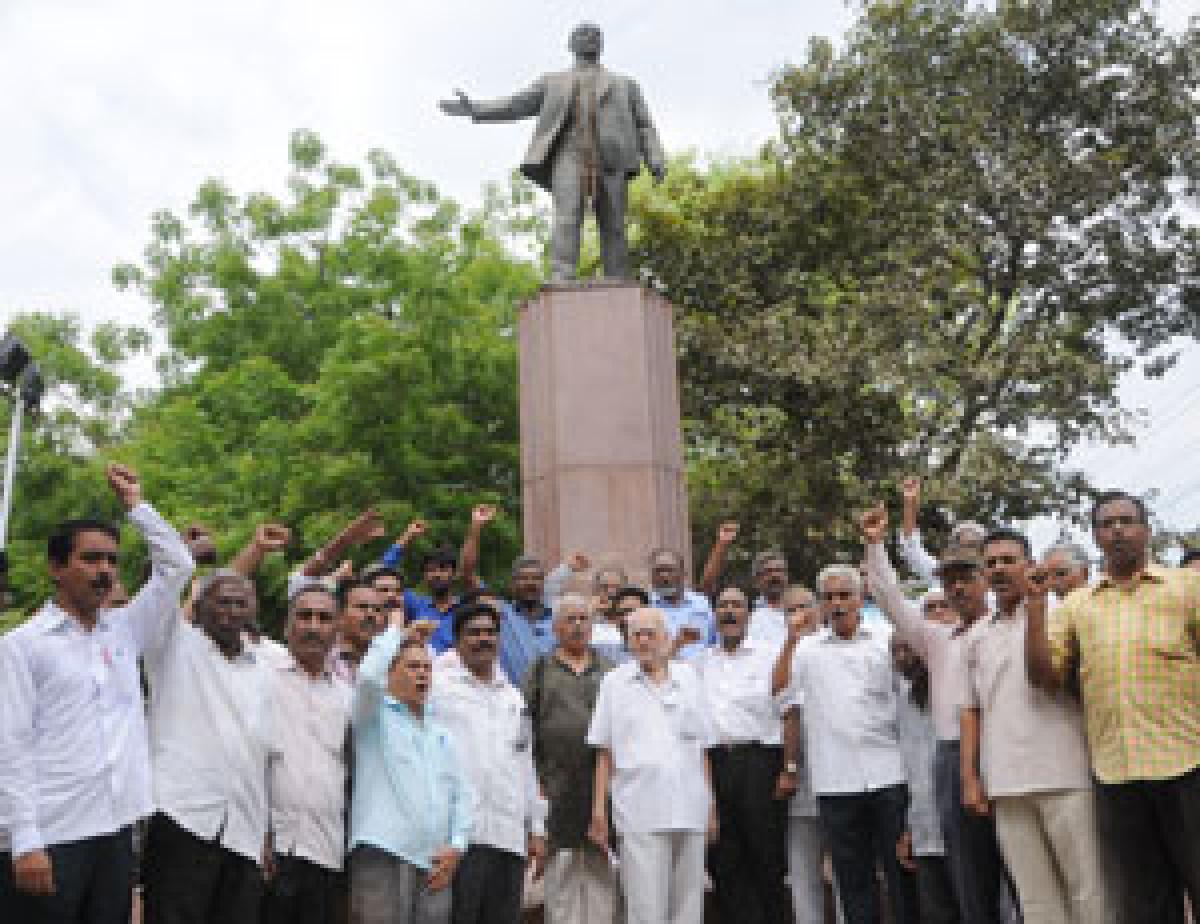 Lenin’s birth anniversary celebrated