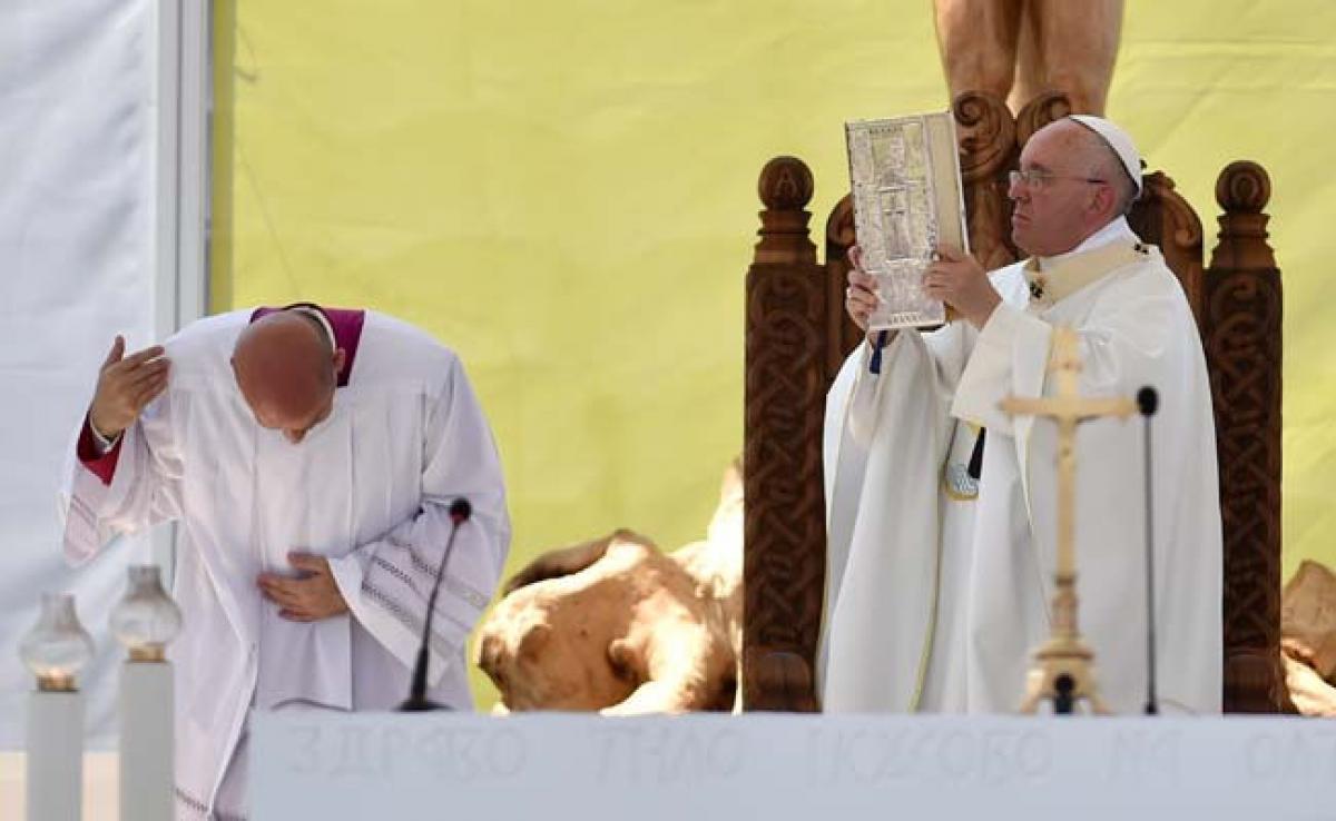 Pope Francis in Sarajevo, Urges Lasting Ethnic and Religious Peace