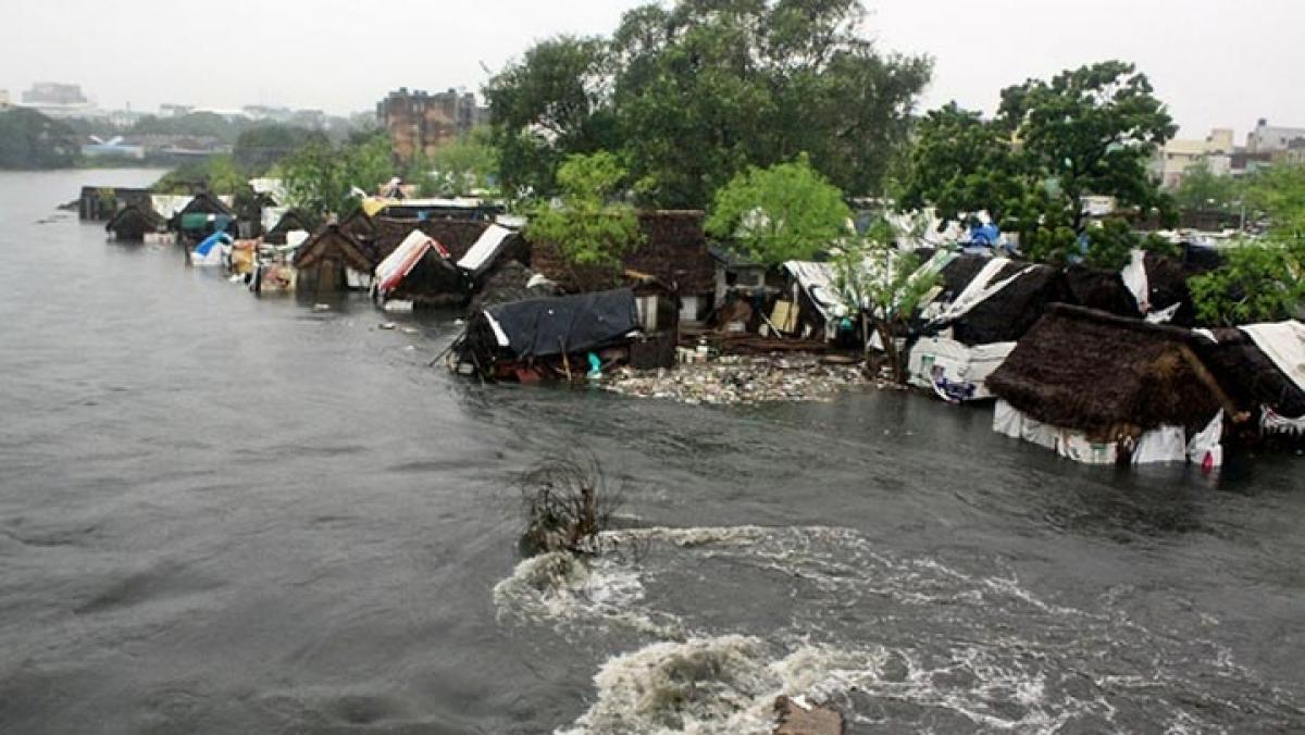 Rains, gales hit Birkoor