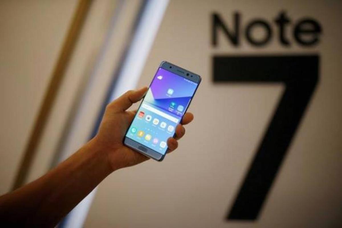 Samsung troubles hit hard as Note 7 users are asked to stop using the device