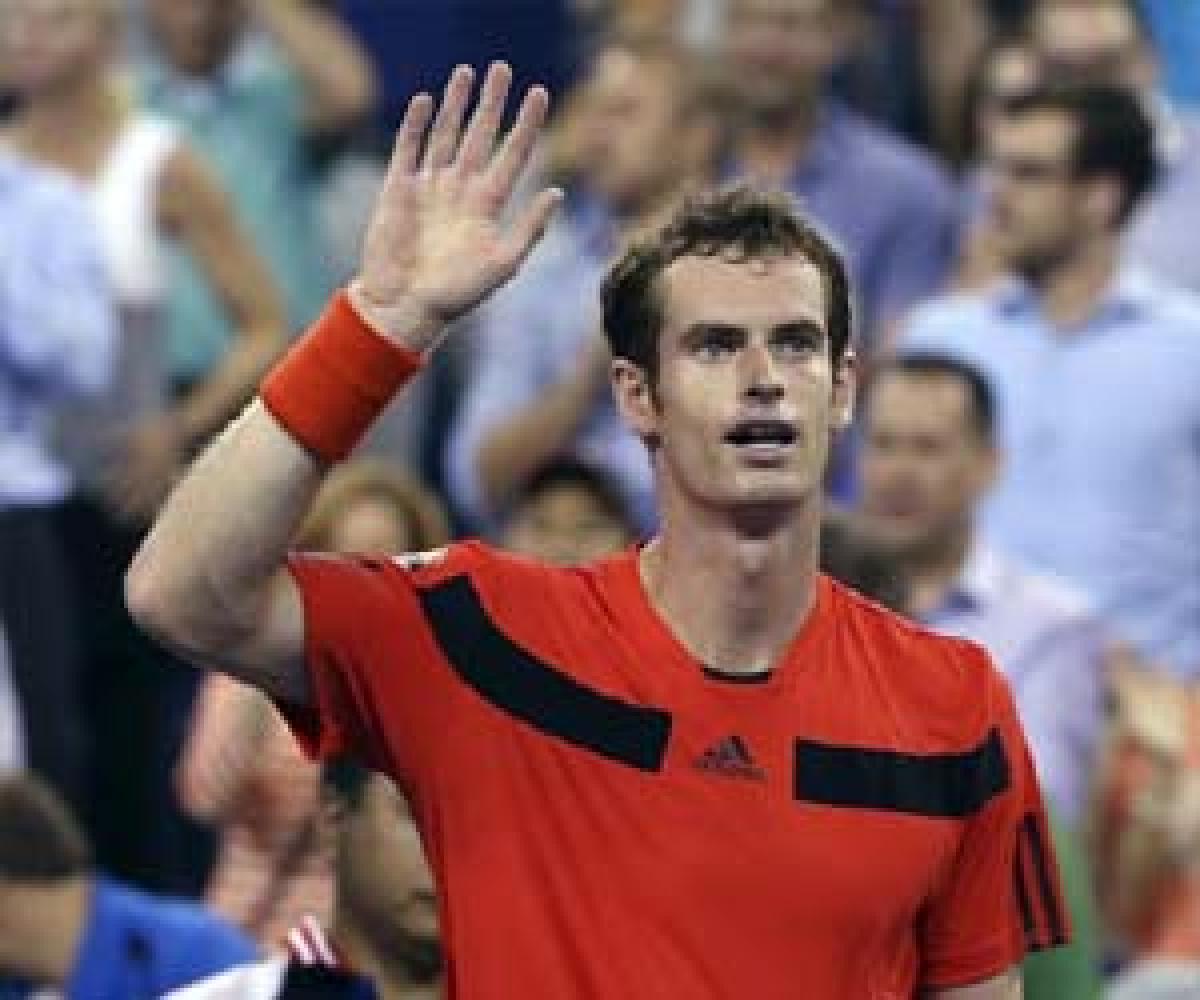 French Open: Andy Murray cruises into third round