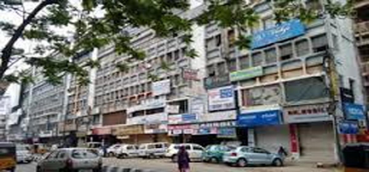 GHMC to demolish Chandralok complex in a week