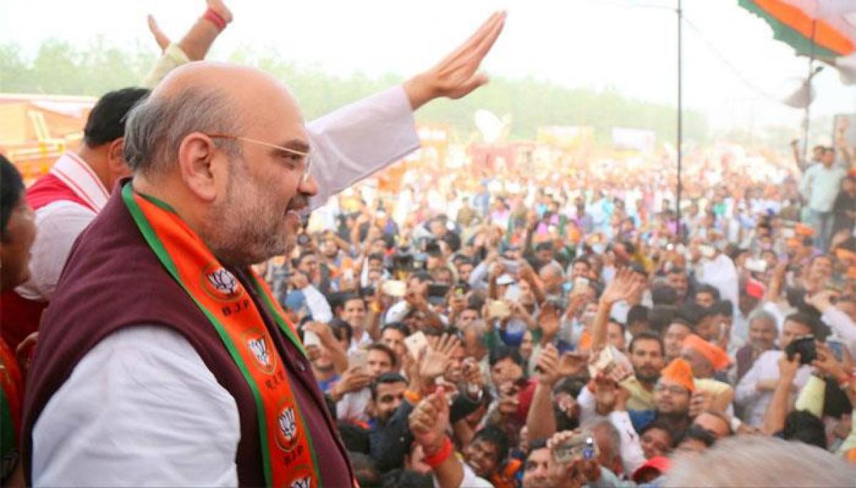 Amit Shah calls Mahatma Gandhi chatur baniya, says Cong didnt have any ideology