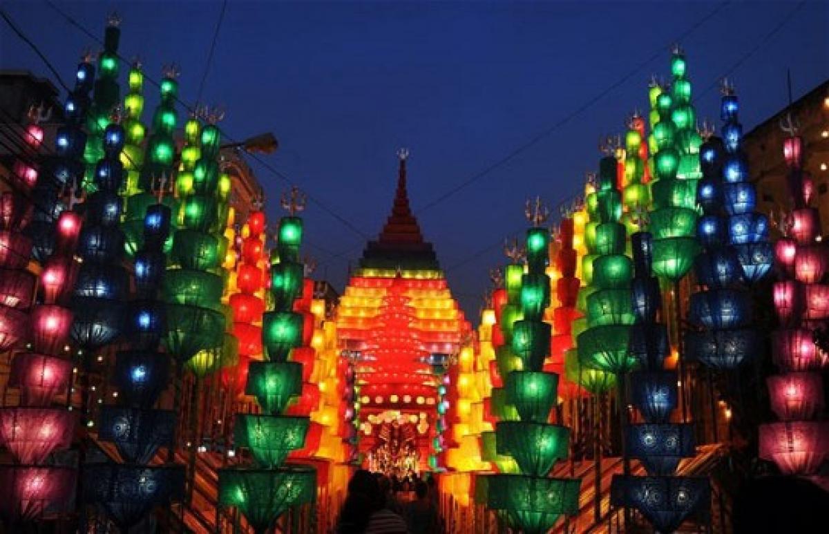 Trinamool politicising Durga Puja in Kolkata