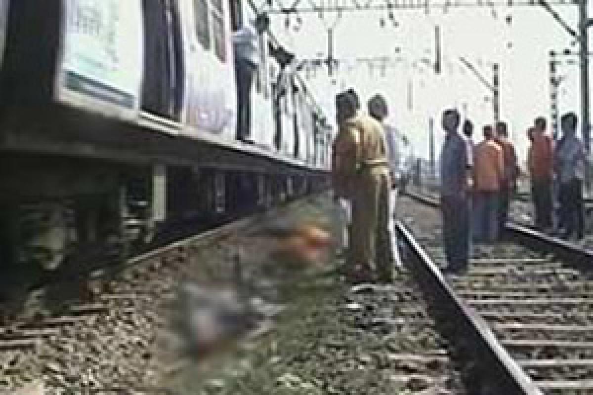 Woman found dead in Passenger train in Kachiguda