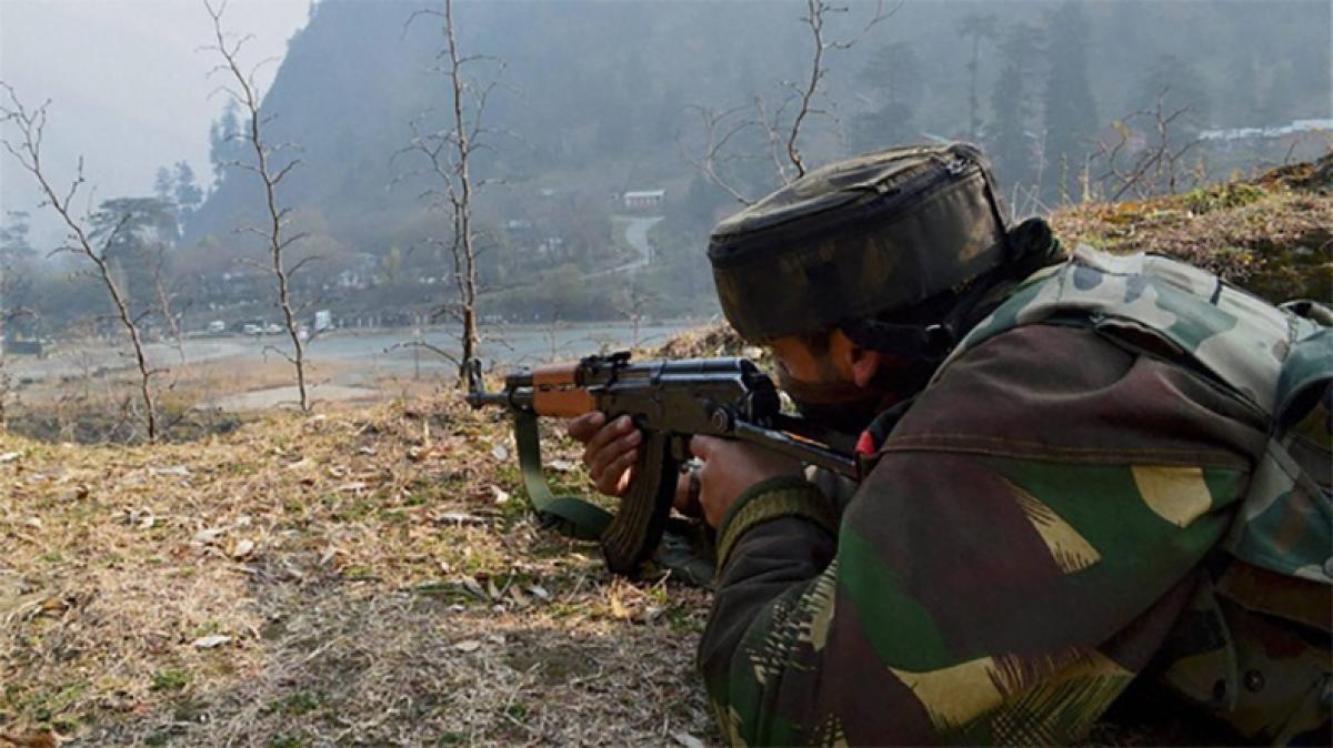 Kashmir: Two soldiers injured in Bandipora militant attack