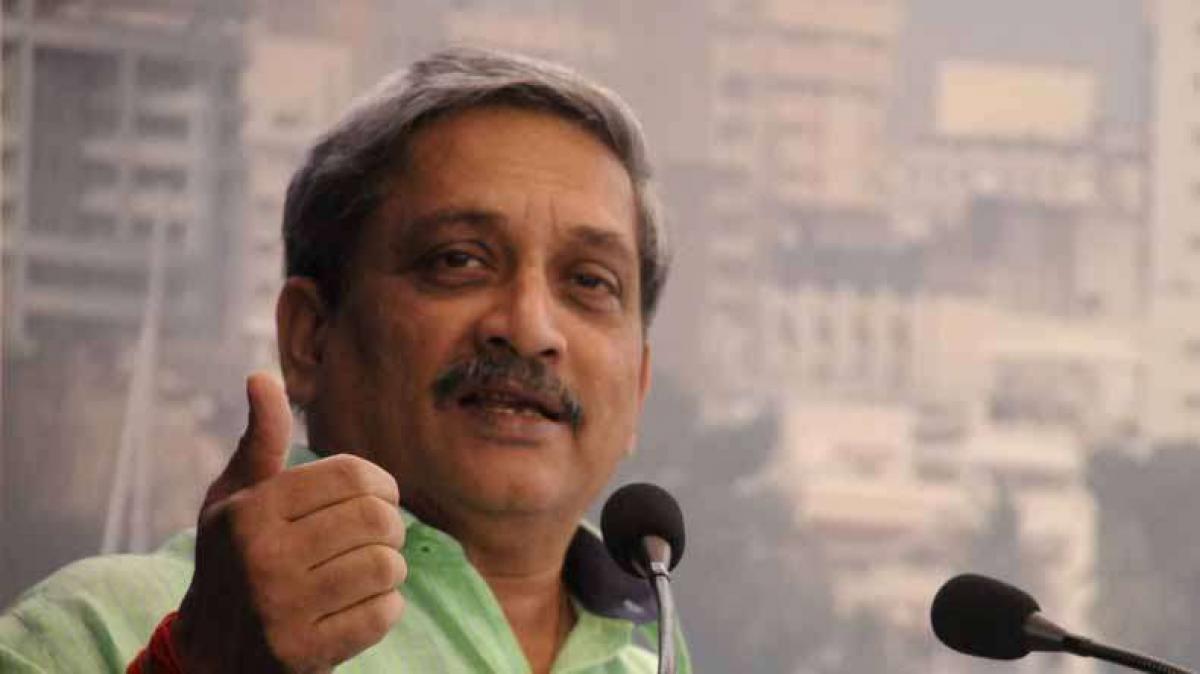 Immunity to soldiers should be total: Manohar Parrikar