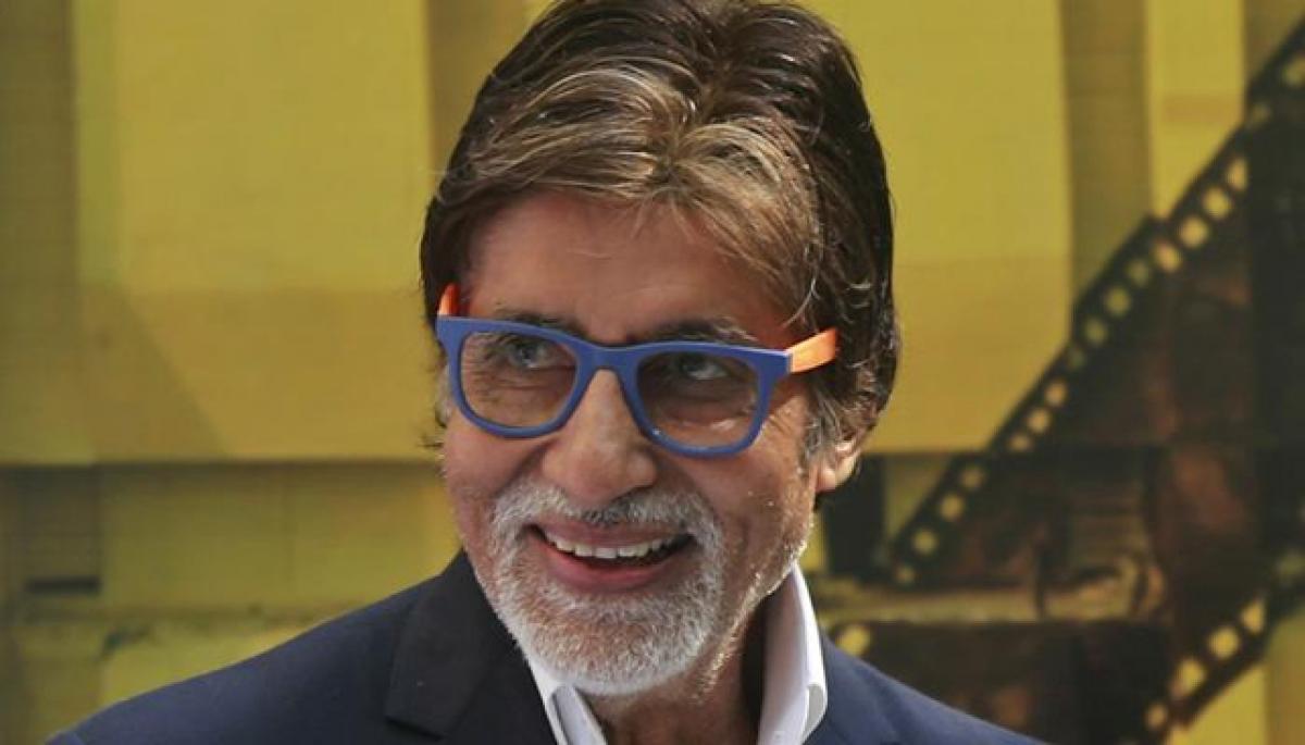 Big B lauds Bengali film Bela Seshe