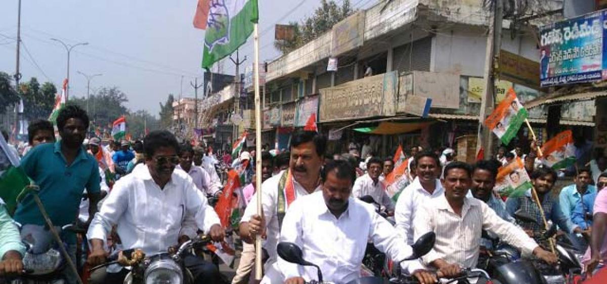 BJP, TRS responsible for farm crisis: Congress