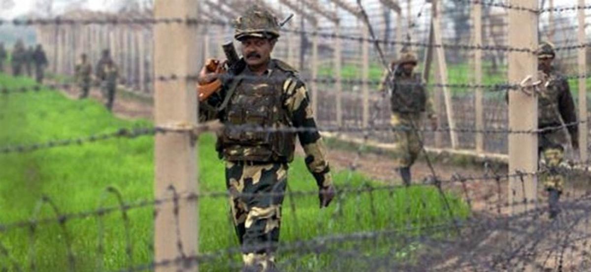 Indian, Pakistani armies clash on LoC