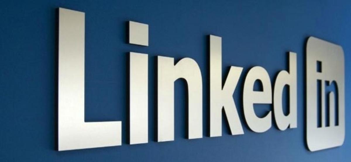 Cloud computing boosts Microsoft as it absorbs LinkedIn