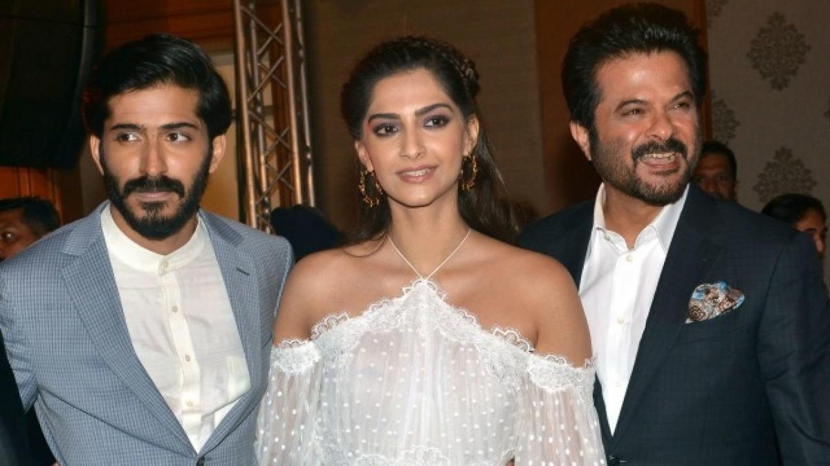 Anil Kapoor turns emotional at sons debut Mirzya music launch