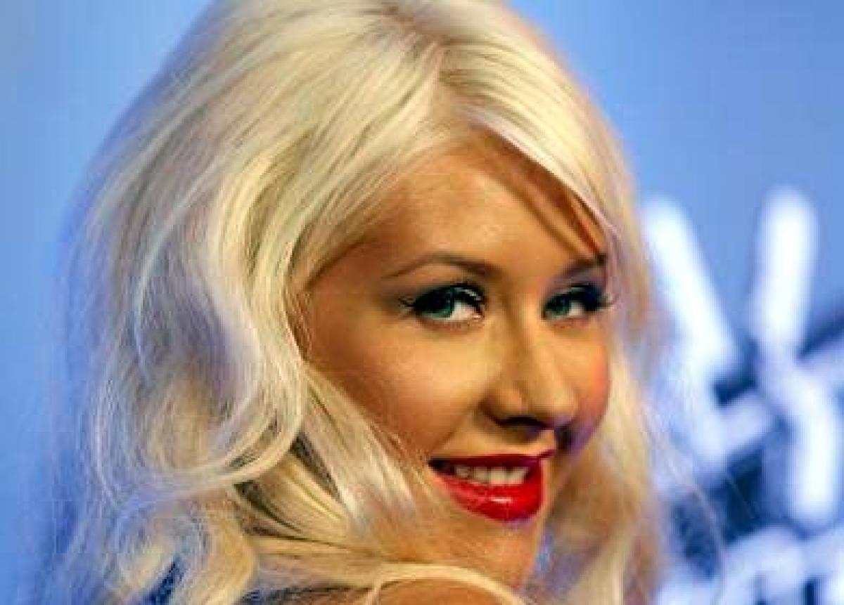 Perfect movie night for Christina Aguilera, her `little mermaid` Summer