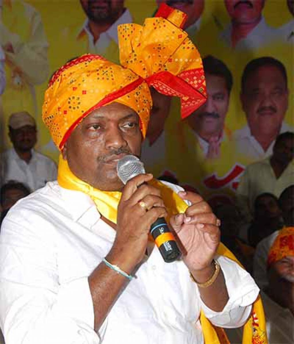 Koona asks Talasani to face by-poll