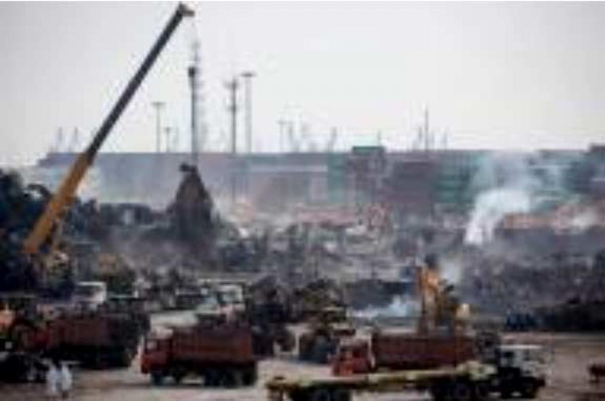 China blasts toll rises to 162