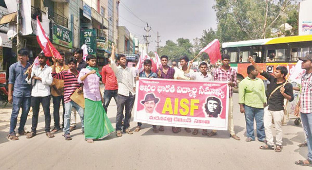 Show-cause notices to Sri Venkateswara University staff