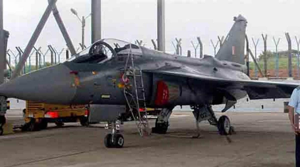 Tejas to be available for export to friendly nations: Manohar Parrikar