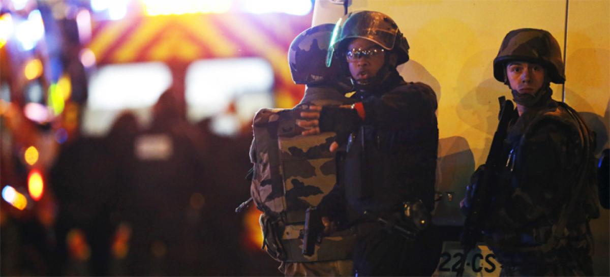Paris terror attack: French seek friends, shelter on social media