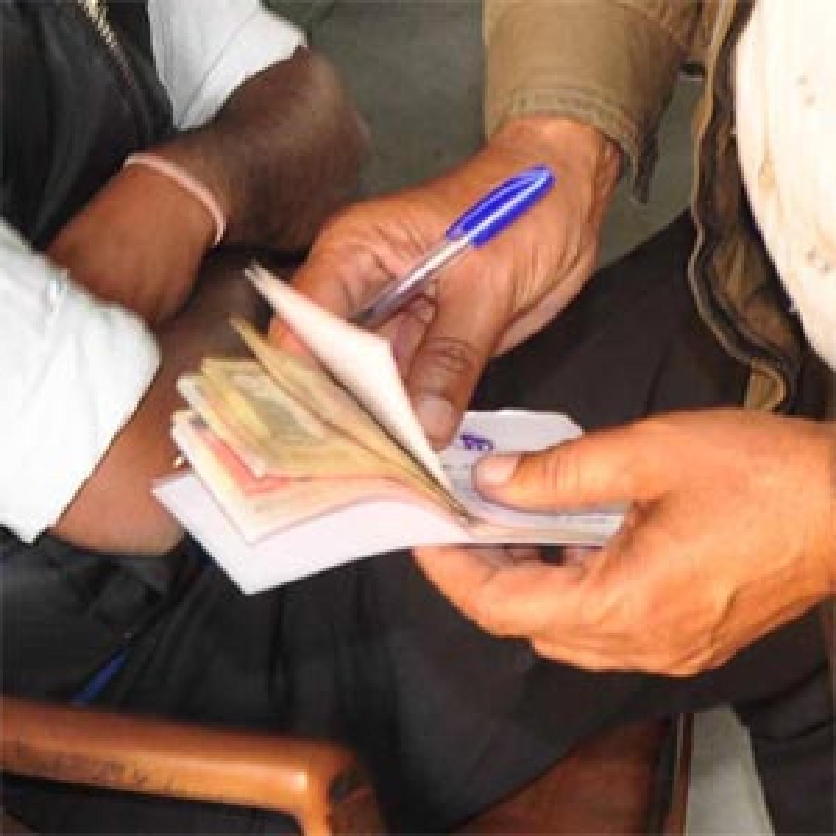 Anti Corruption Bureau traps Village Revenue Officer accepting bribe