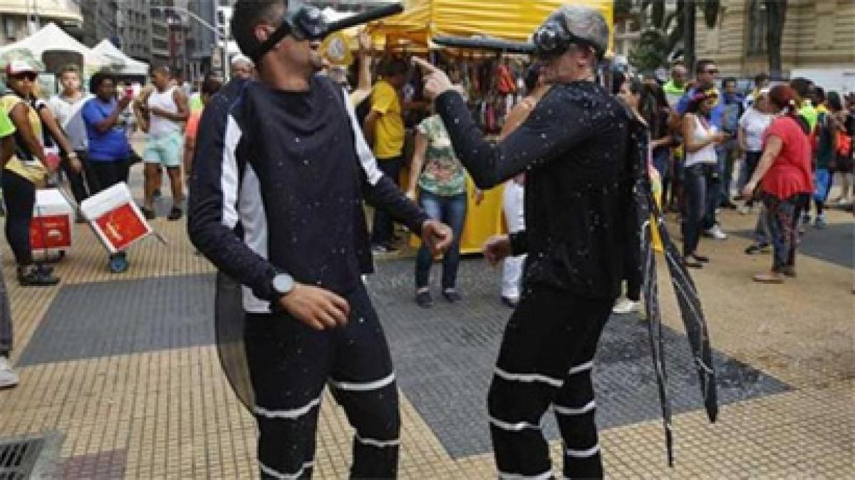 For Brazils carnival fans, even Zika cant stop the party