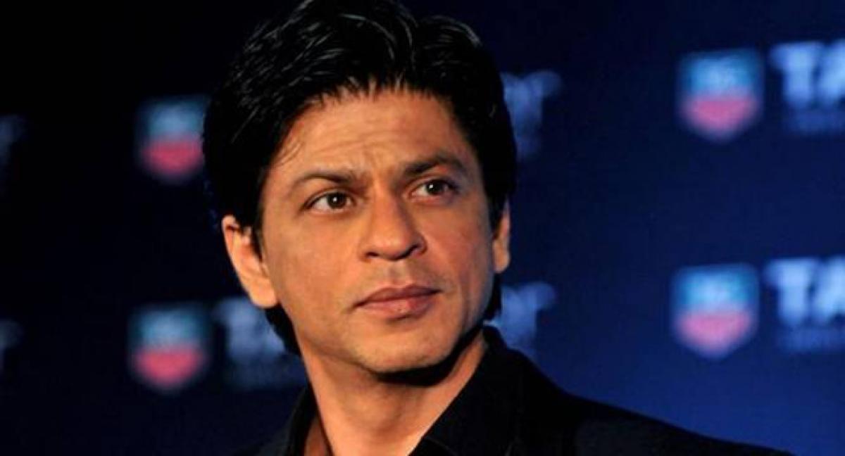 SRK thanks teams of Chennai Express, Pardes