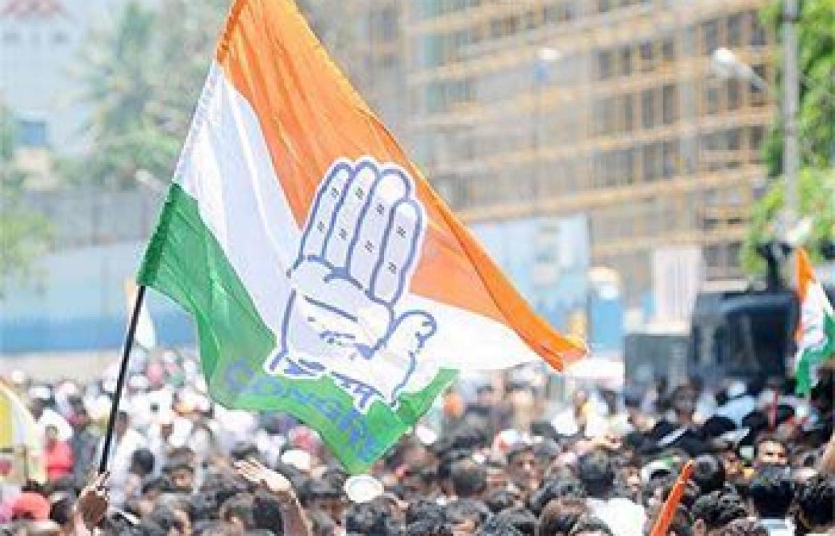 Cong alleges police bias in Narayankhed