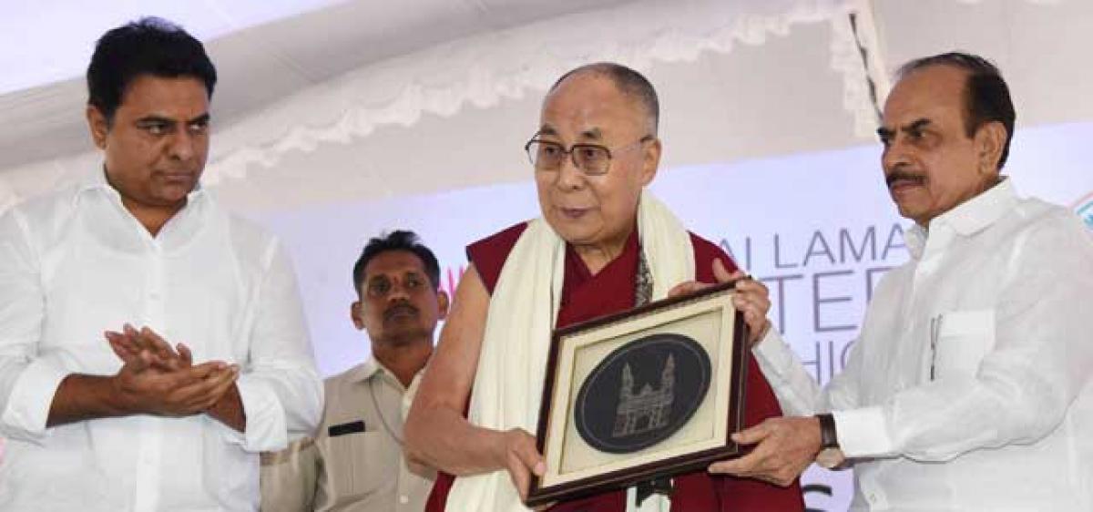 We should create union of world: Dalai Lama