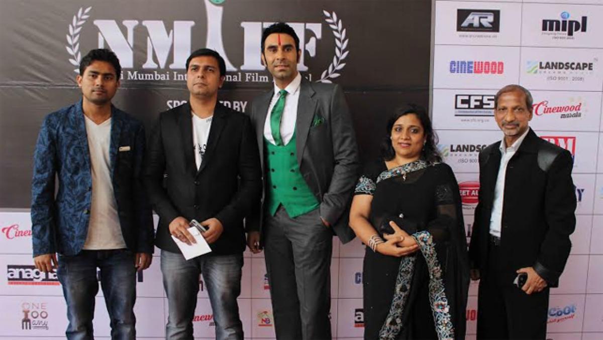 Sandip Soparrkar and Jackie Shroff honoured and awarded at Navi Mumbai International Film Festival (NMIFF)