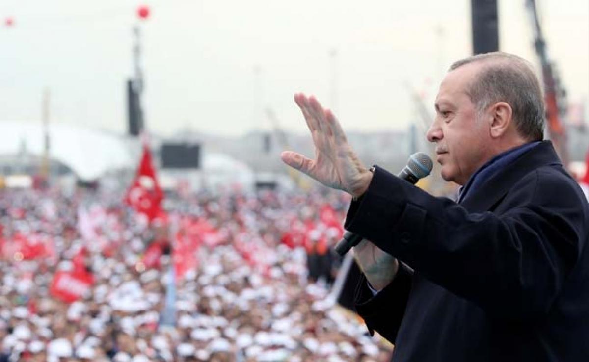 EU Urges Turkey To Seek National Consensus After Vote